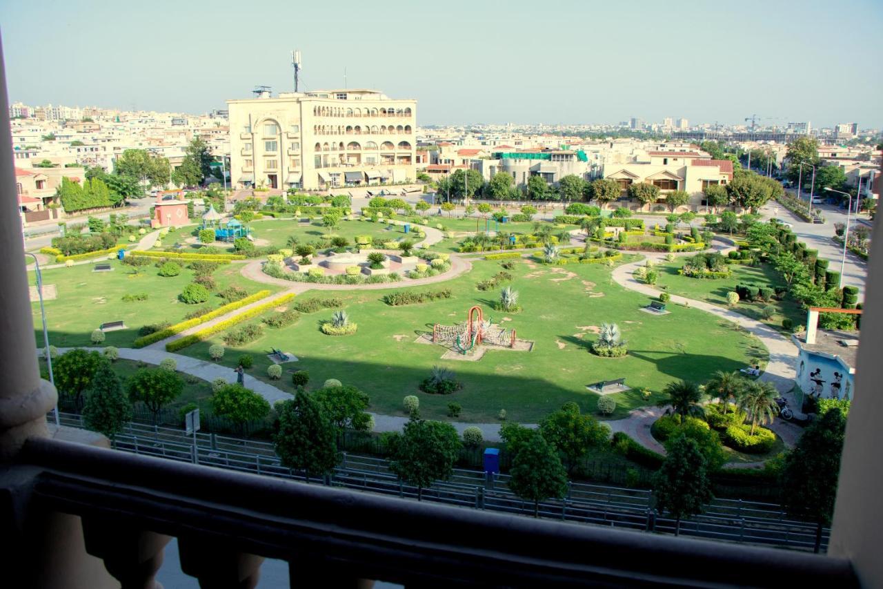 Executive 3 Bedrooms Apartment In Bahria Town Rawalpindi Esterno foto