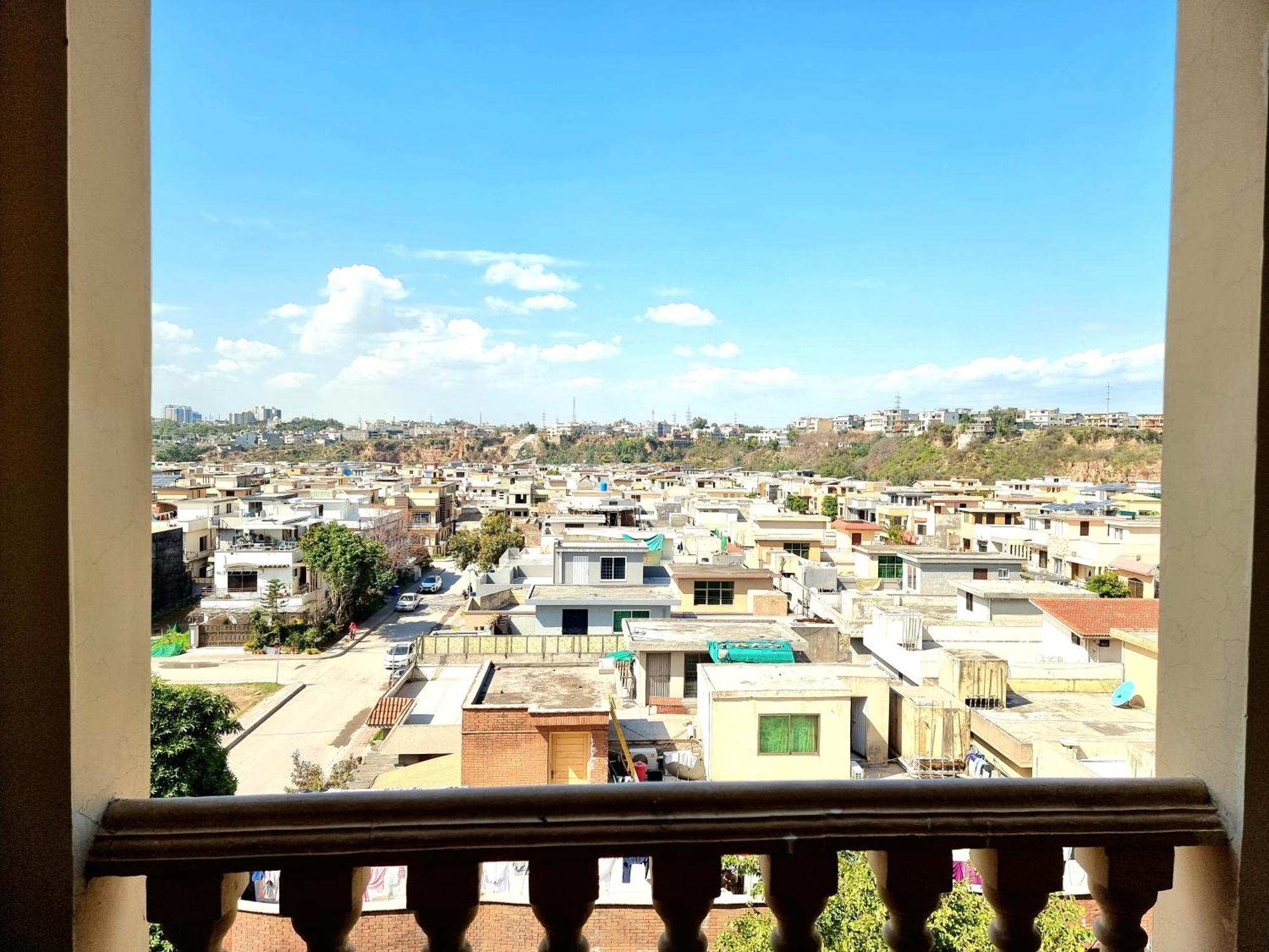 Executive 3 Bedrooms Apartment In Bahria Town Rawalpindi Esterno foto