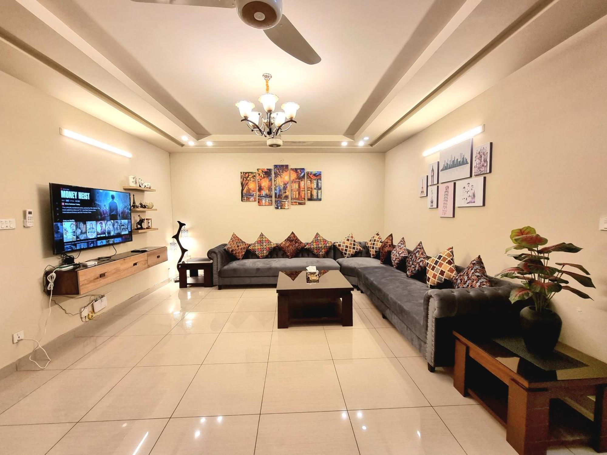 Executive 3 Bedrooms Apartment In Bahria Town Rawalpindi Esterno foto